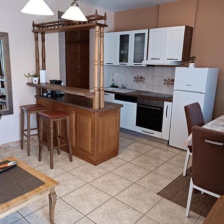Apartments Ivicek Porec Bagian luar foto