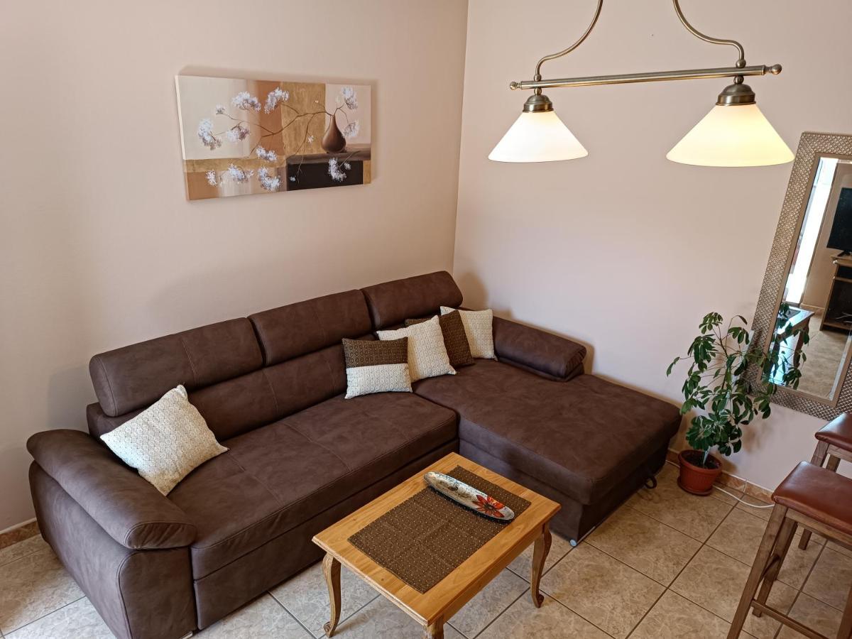 Apartments Ivicek Porec Bagian luar foto
